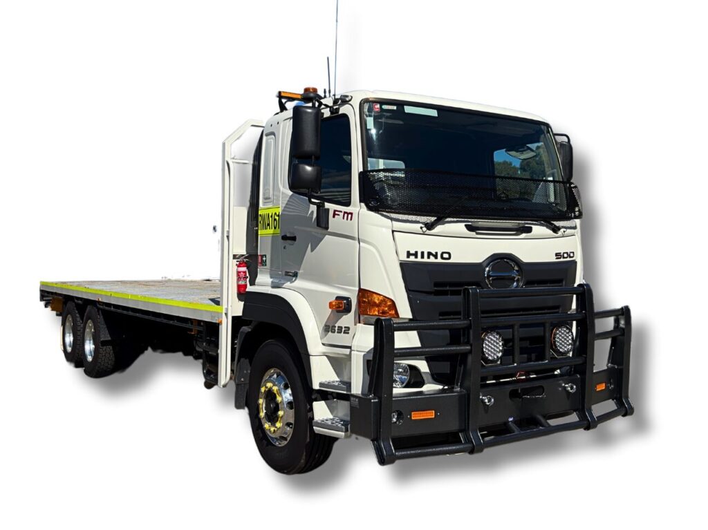 HR Class Single Cab 12 Tonne Truck with 8.5m Tray – Rent WA
